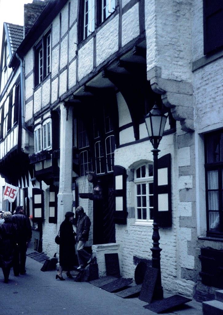Zons - 1983
